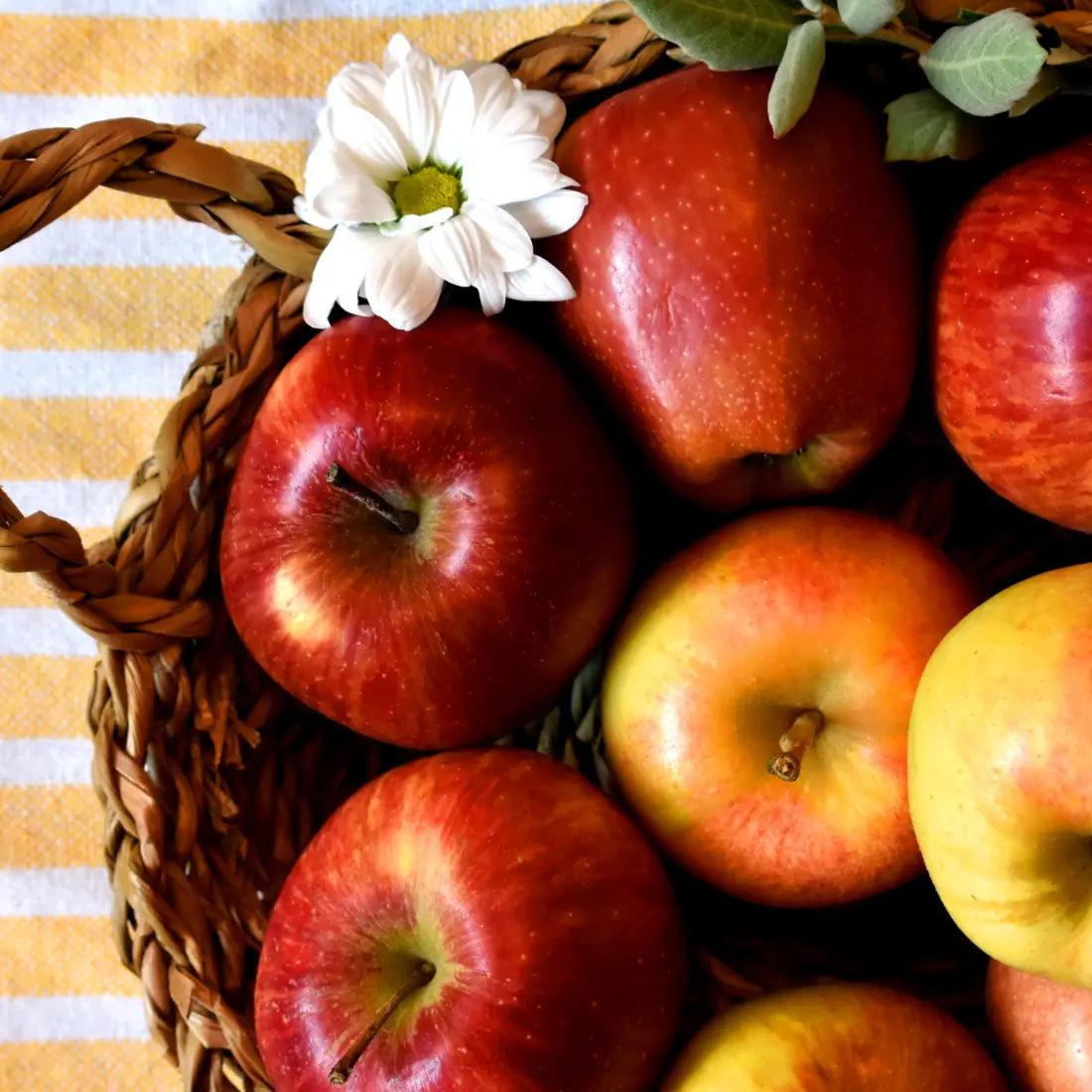Stewed Apple - An Ayurvedic Breakfast Recipe for a Healthy Start to Your Fall Day