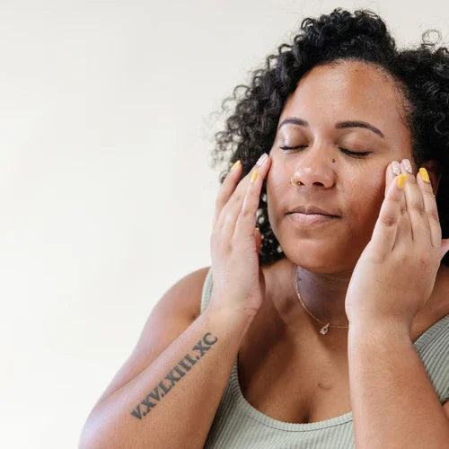 How to spot safe + non-toxic personal care products.